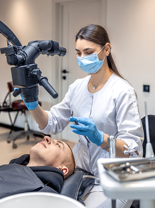 pokaz koron zębowych